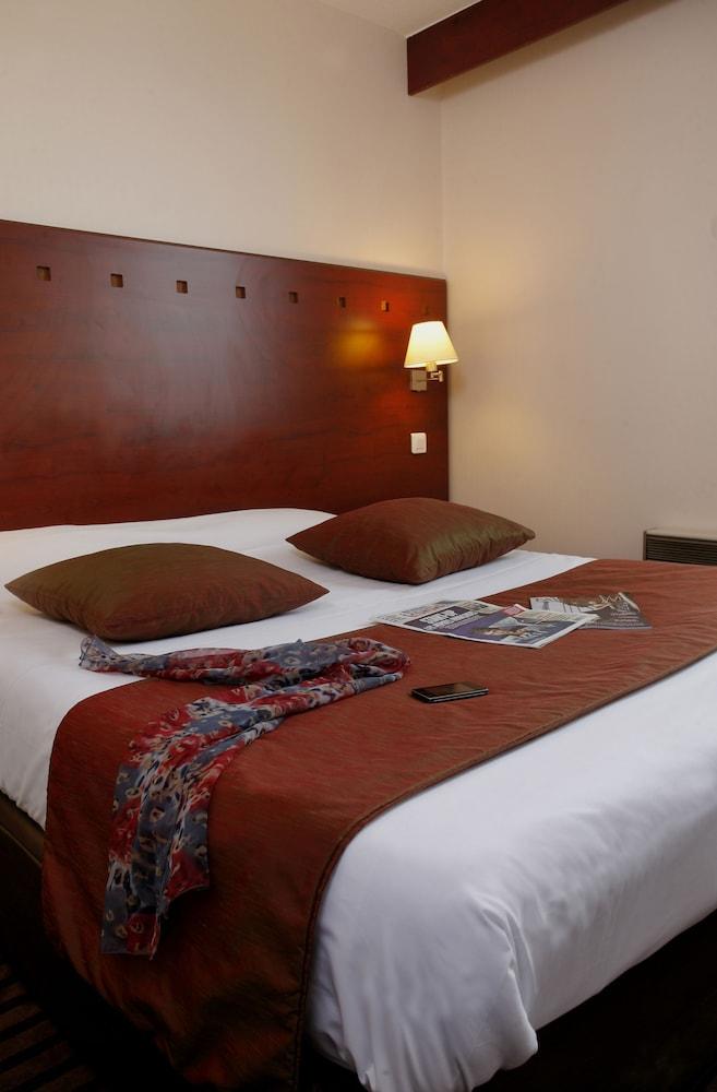 Hotel Gallieni Женвилье Экстерьер фото